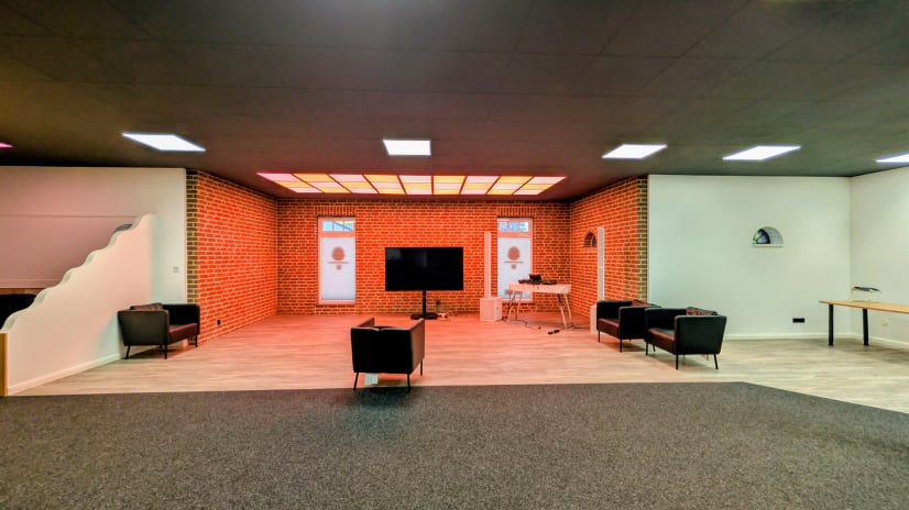 FAIR TREATMENT STUDIO DJ DECK